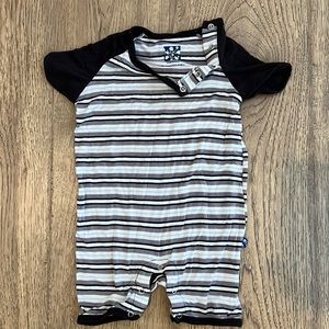Adorable Kickee Pants Romper. Gently used condition